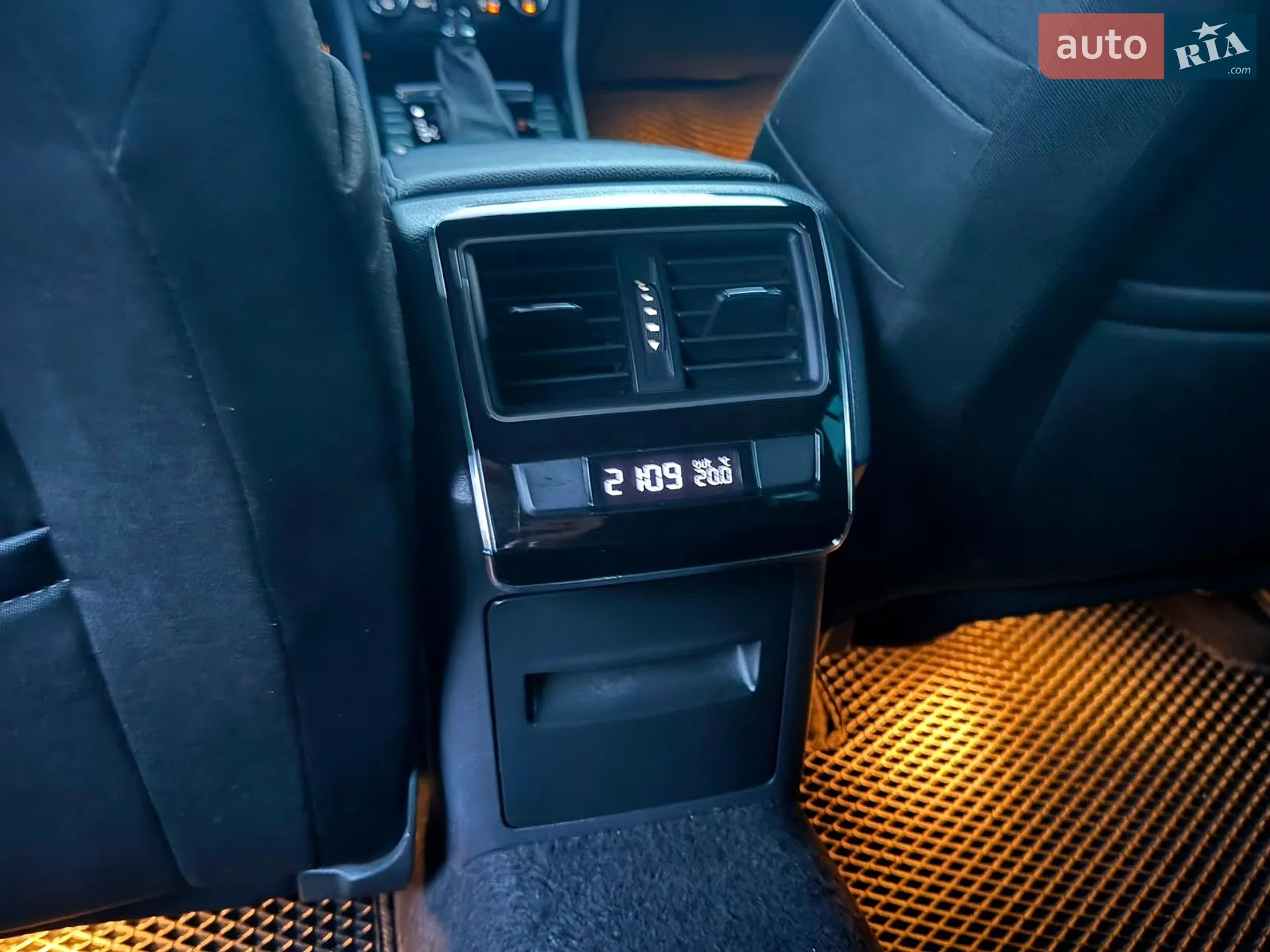 2017 Skoda Superb - мініатюра 34