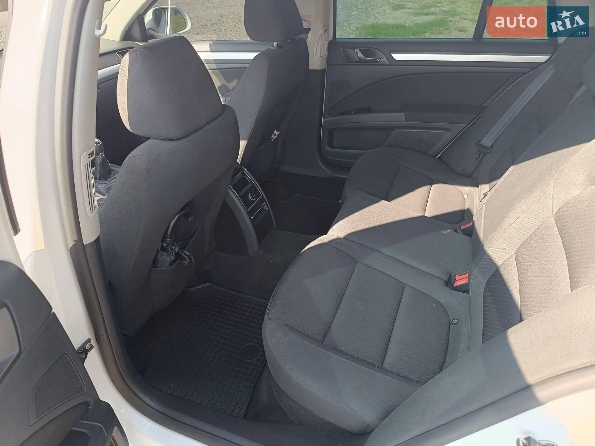 2014 Skoda Superb - мініатюра 19
