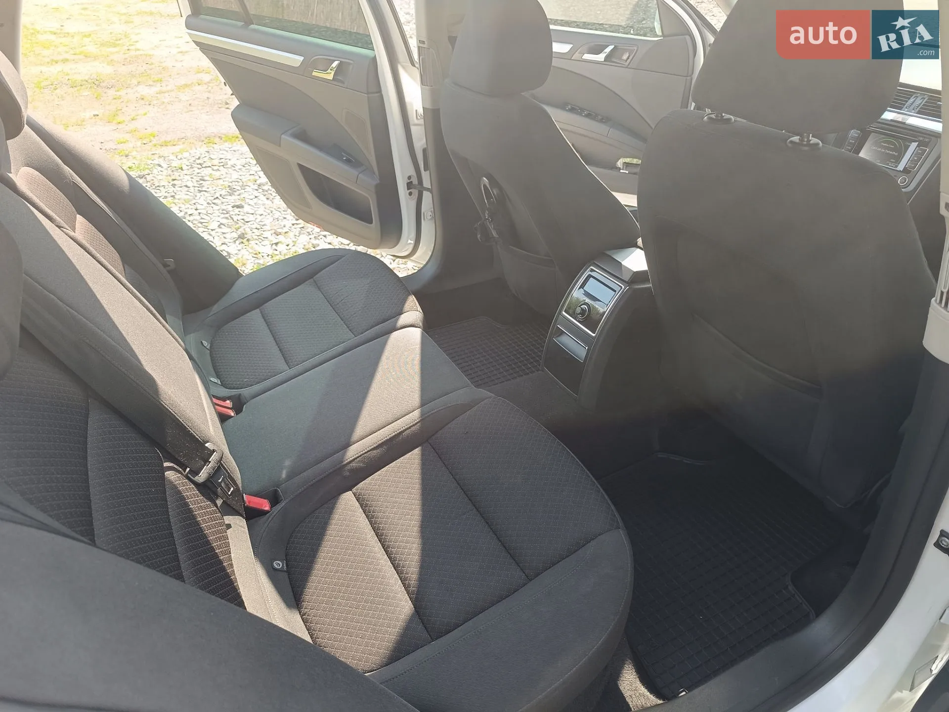 2014 Skoda Superb - мініатюра 18