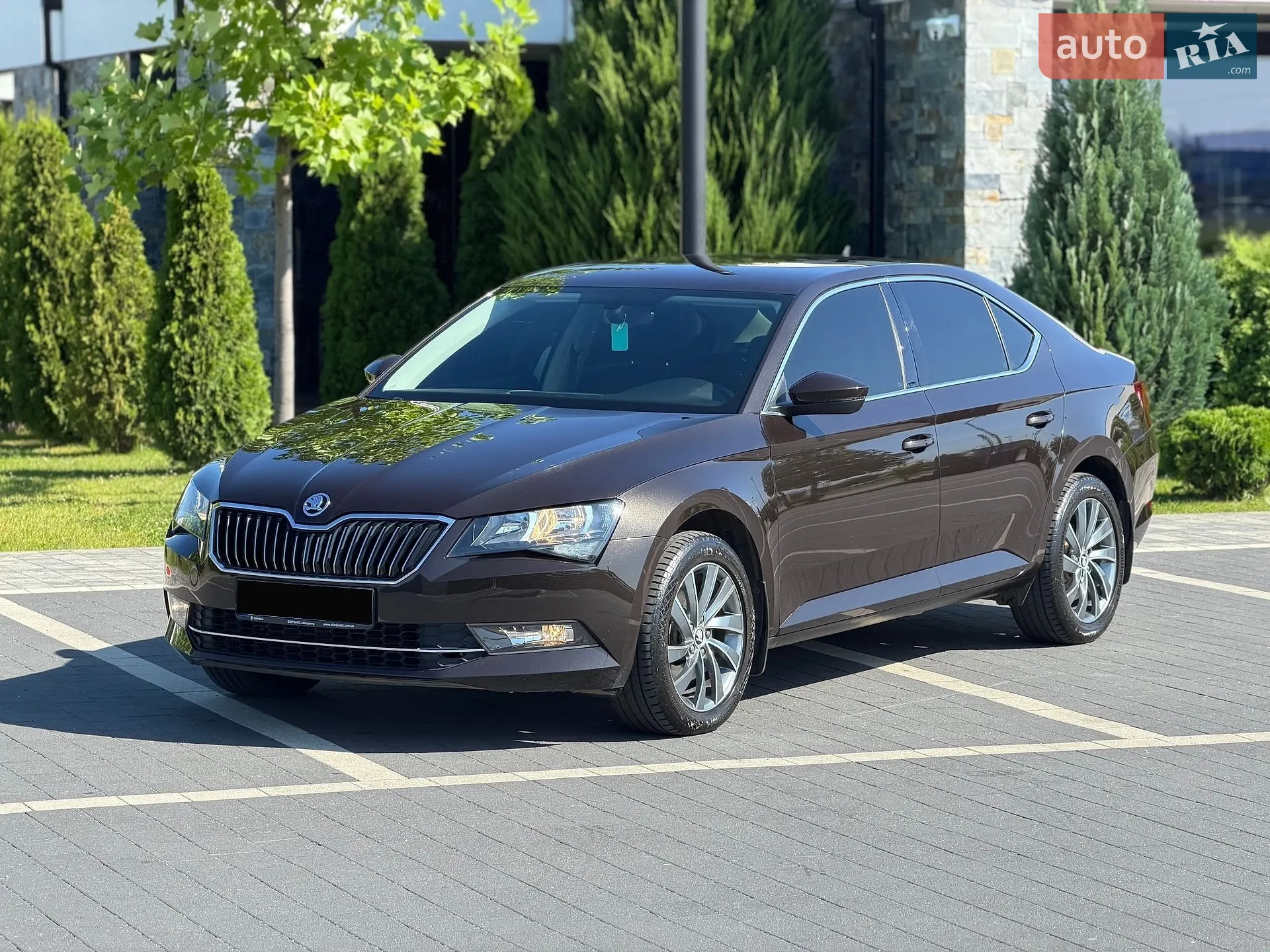 2017 Skoda Superb - мініатюра 2