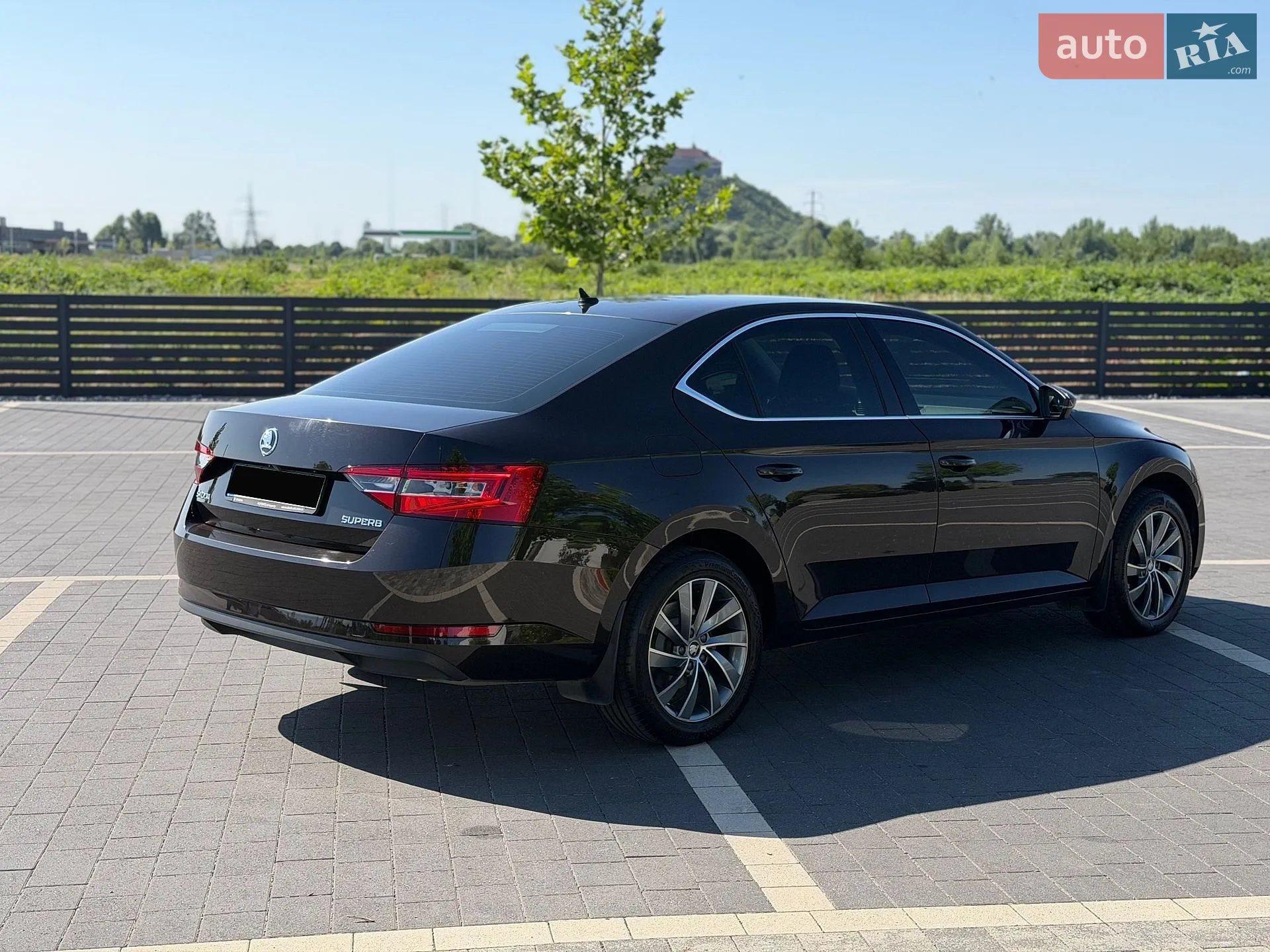 2017 Skoda Superb - мініатюра 11