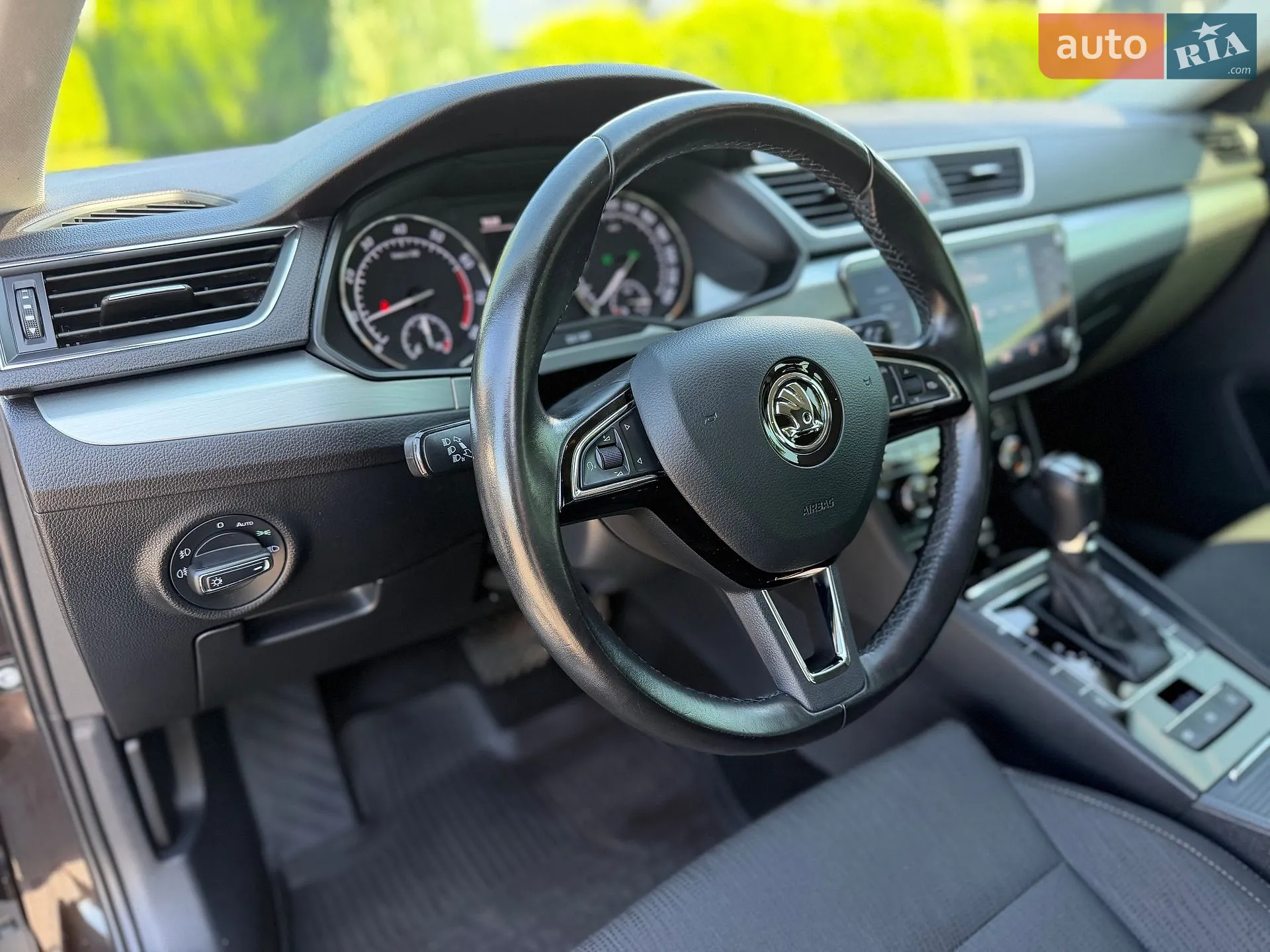 2017 Skoda Superb - мініатюра 23