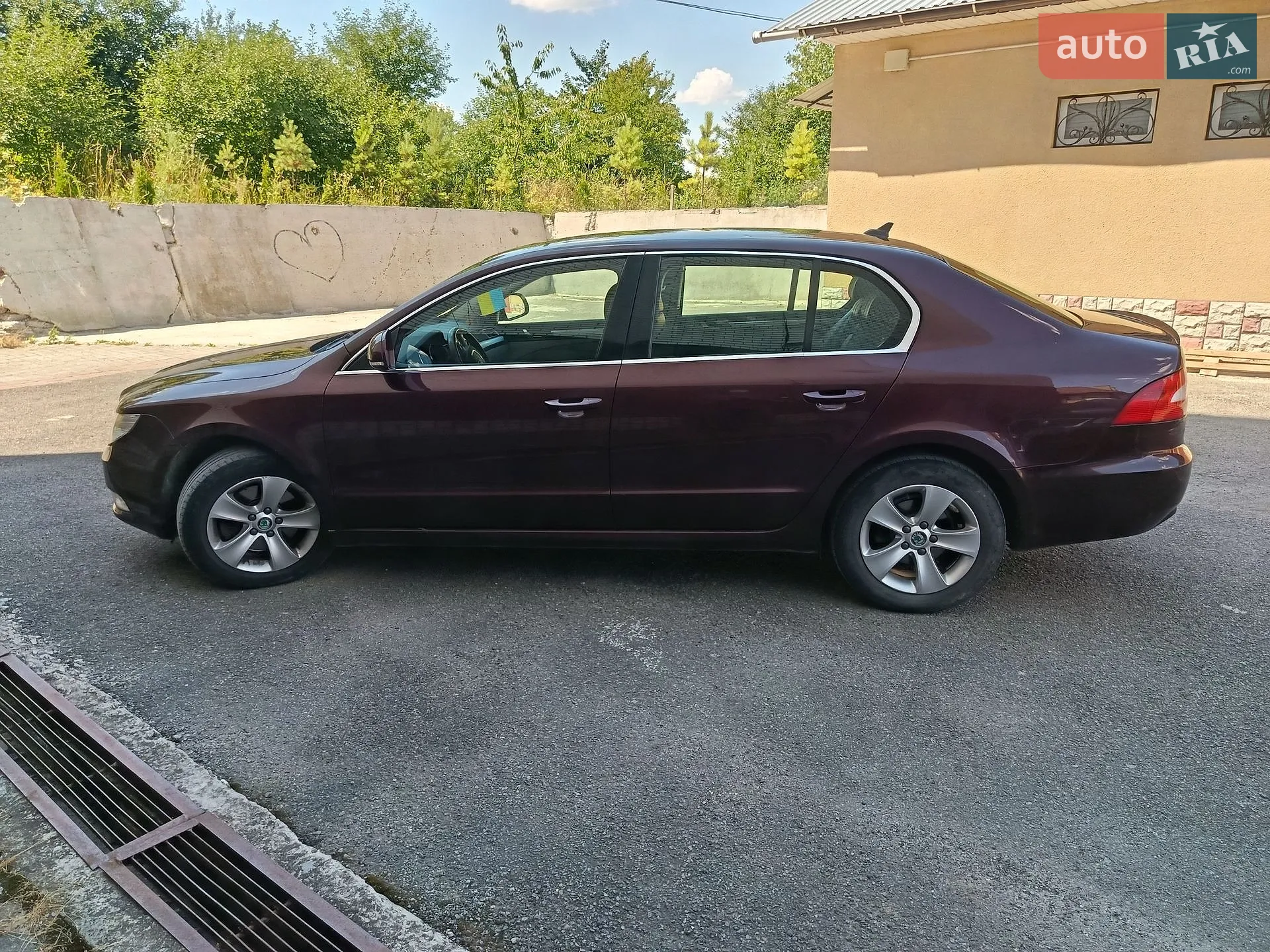 2011 Skoda Superb - мініатюра 3