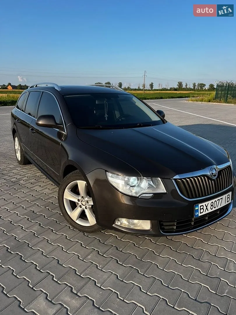 2010 Skoda Superb - мініатюра 6