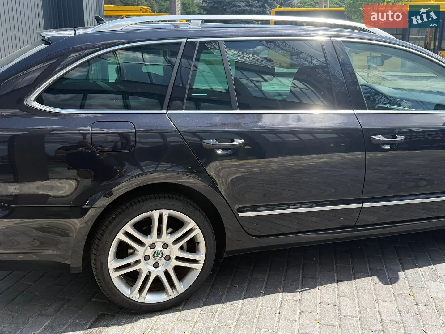 2011 Skoda Superb - мініатюра 11