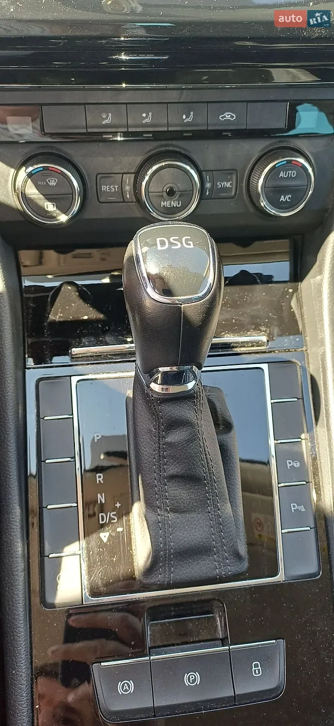 2016 Skoda Superb - мініатюра 21