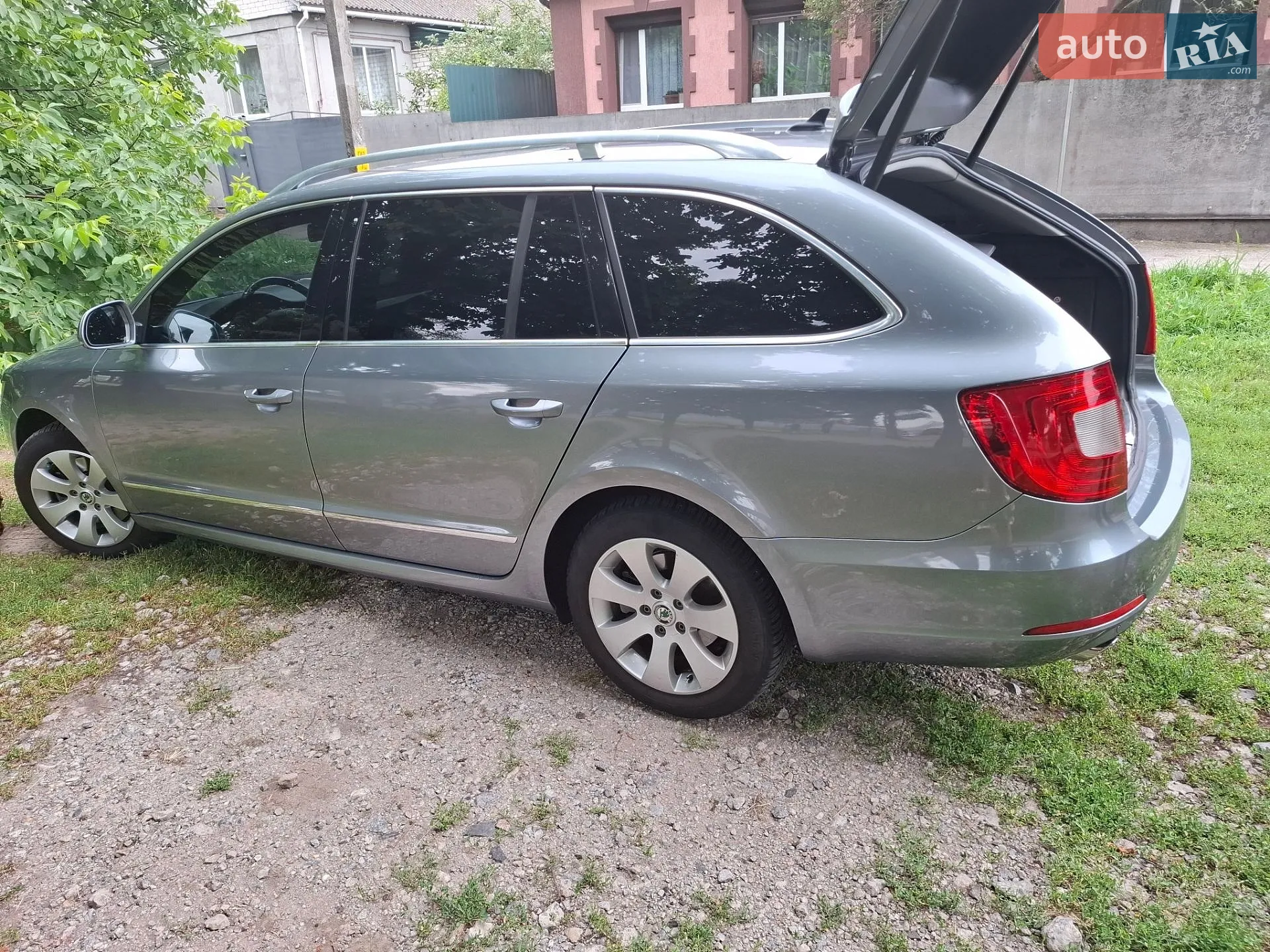 2010 Skoda Superb - фото 1