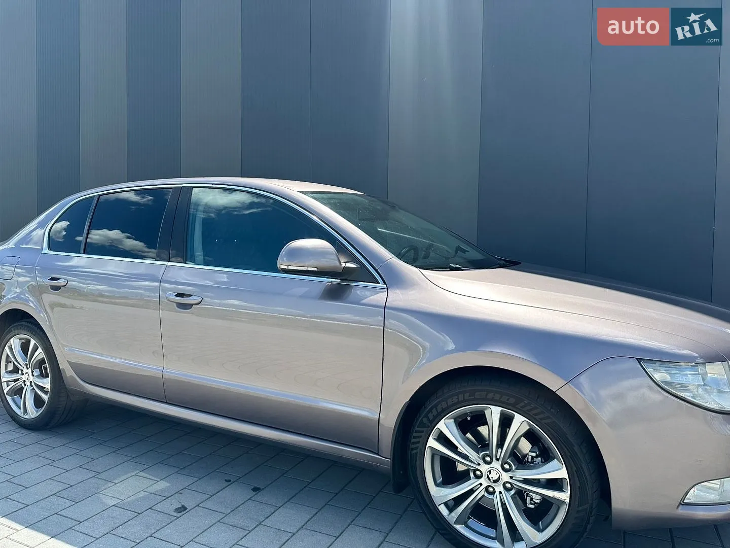 2012 Skoda Superb - мініатюра 6