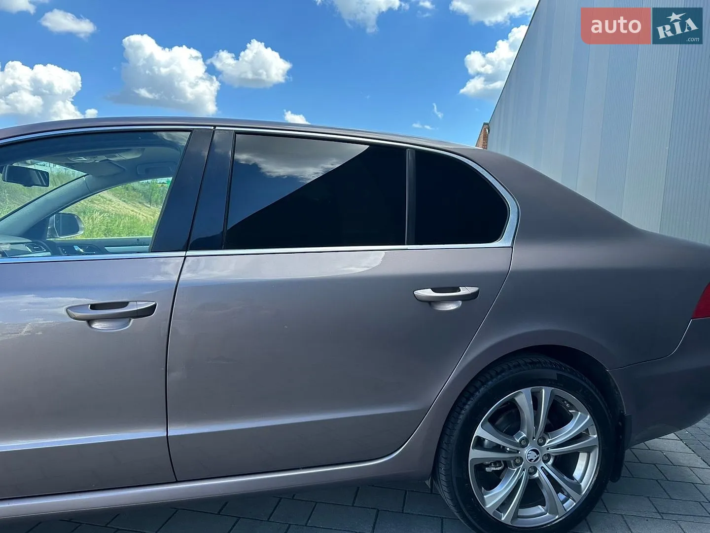 2012 Skoda Superb - мініатюра 23