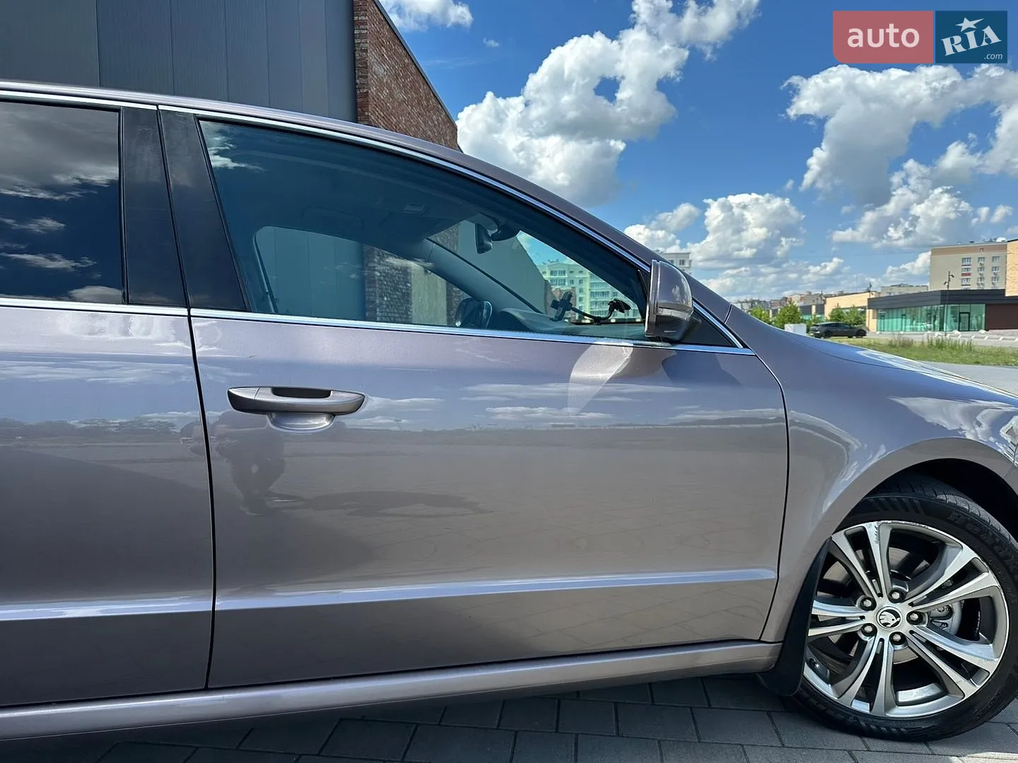 2012 Skoda Superb - мініатюра 27