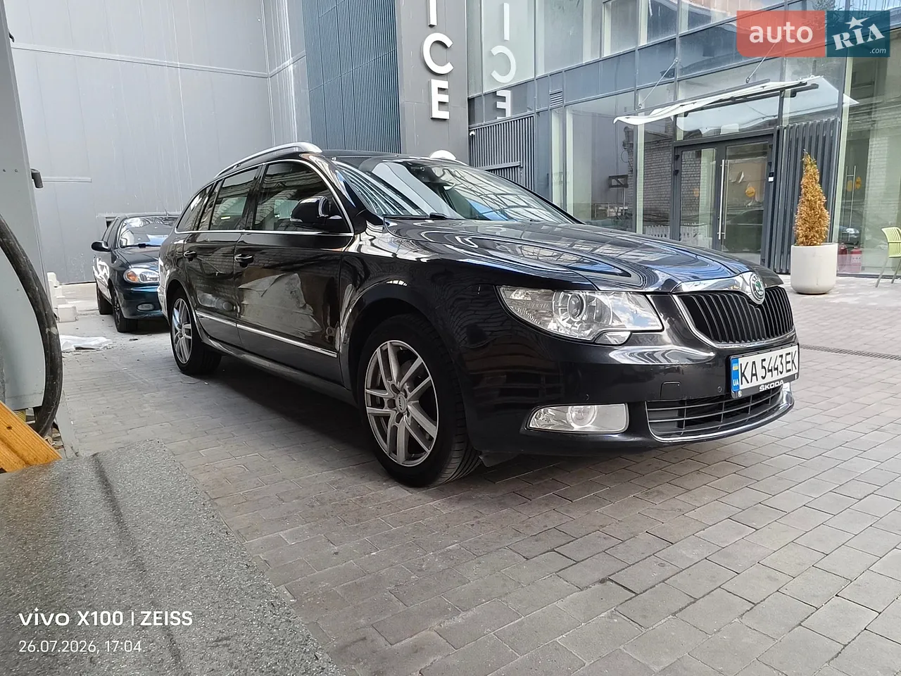 2010 Skoda Superb - мініатюра 145