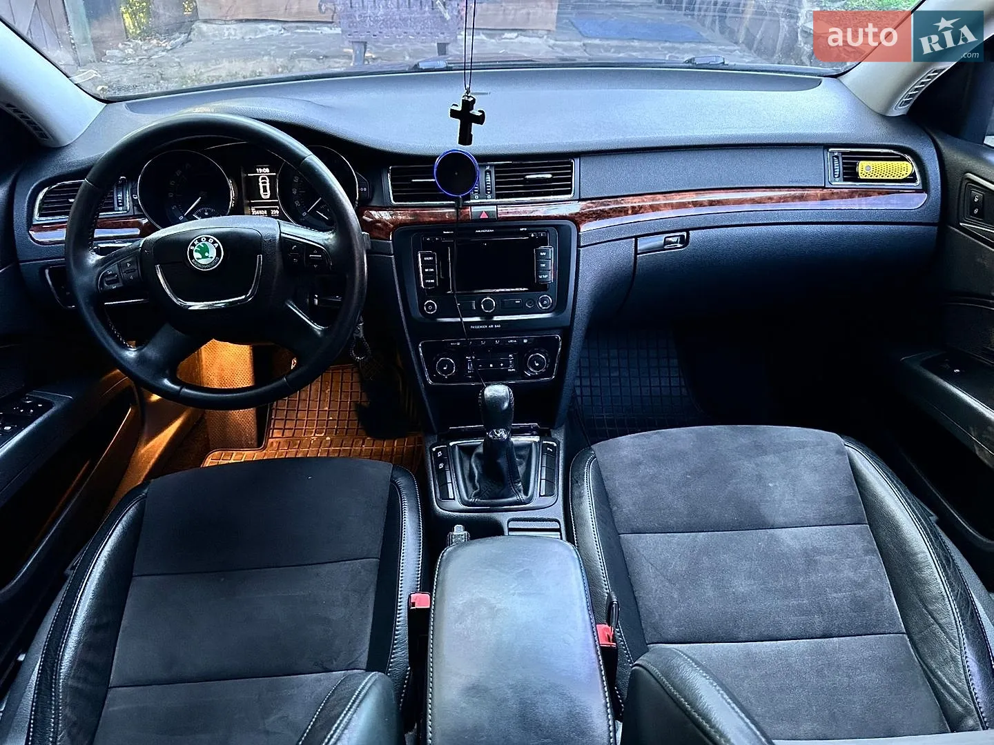 2013 Skoda Superb - мініатюра 18