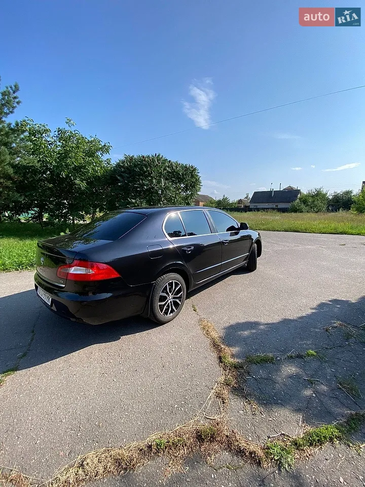 2011 Skoda Superb - мініатюра 13