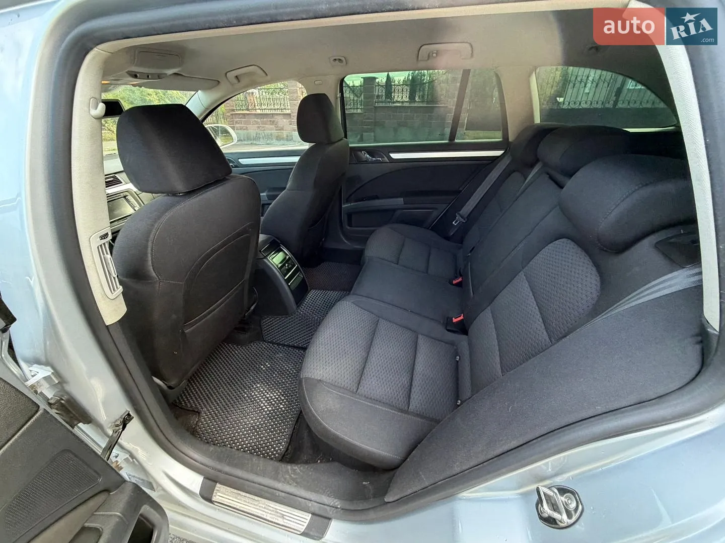 2011 Skoda Superb - мініатюра 18