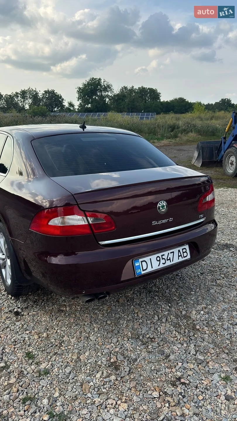2010 Skoda Superb - мініатюра 5