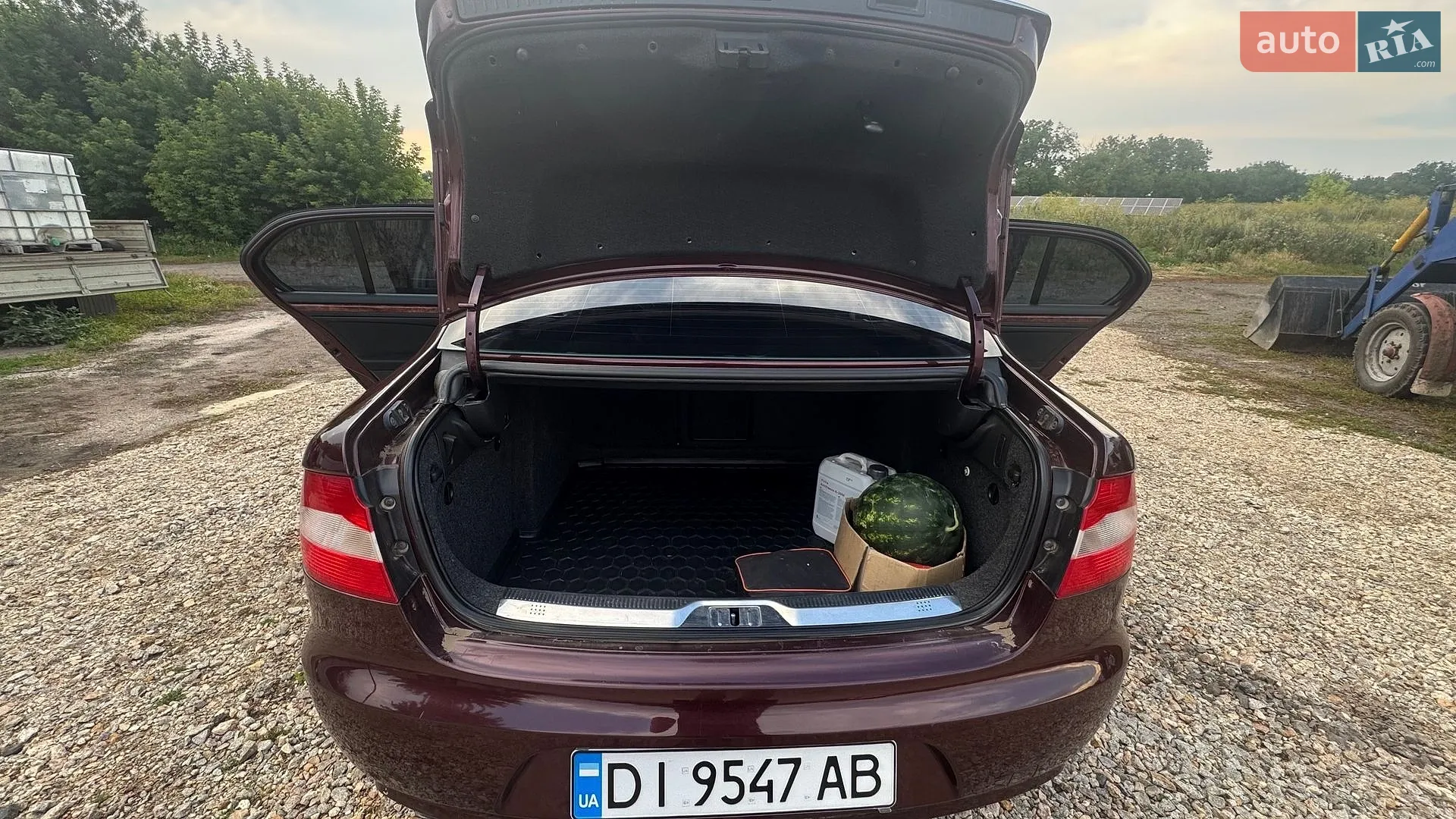 2010 Skoda Superb - мініатюра 11