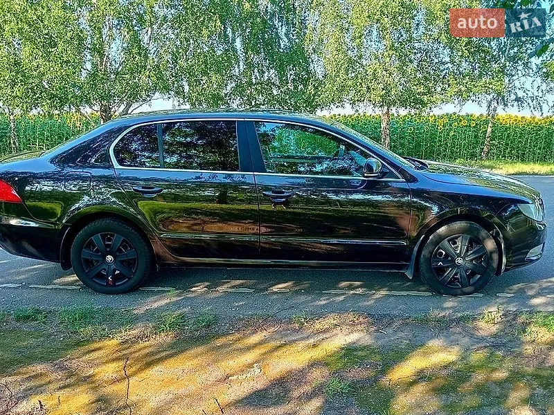 Skoda Superb 2012
