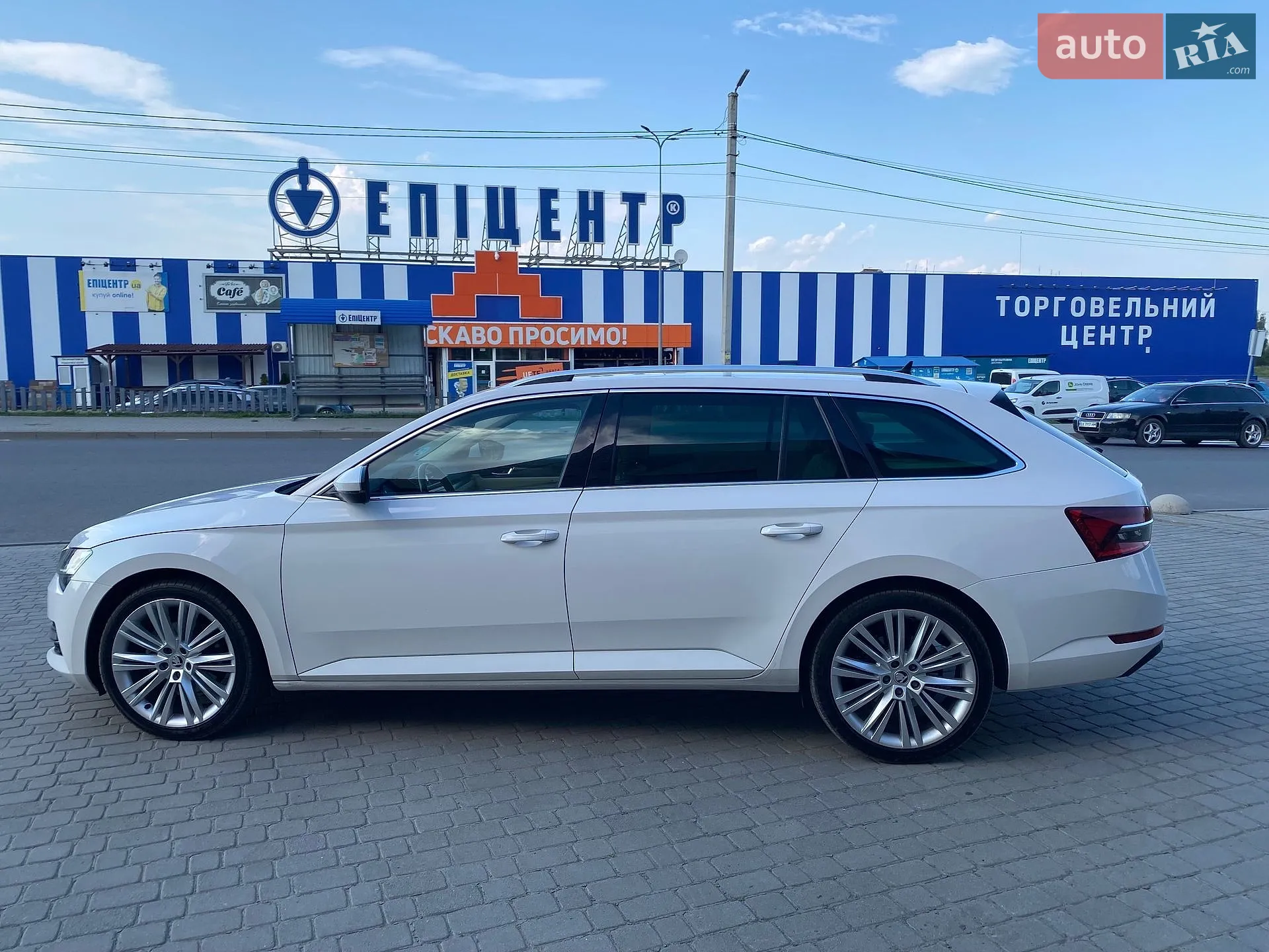 2019 Skoda Superb - мініатюра 4