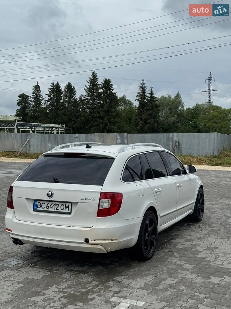 2012 Skoda Superb - мініатюра 5