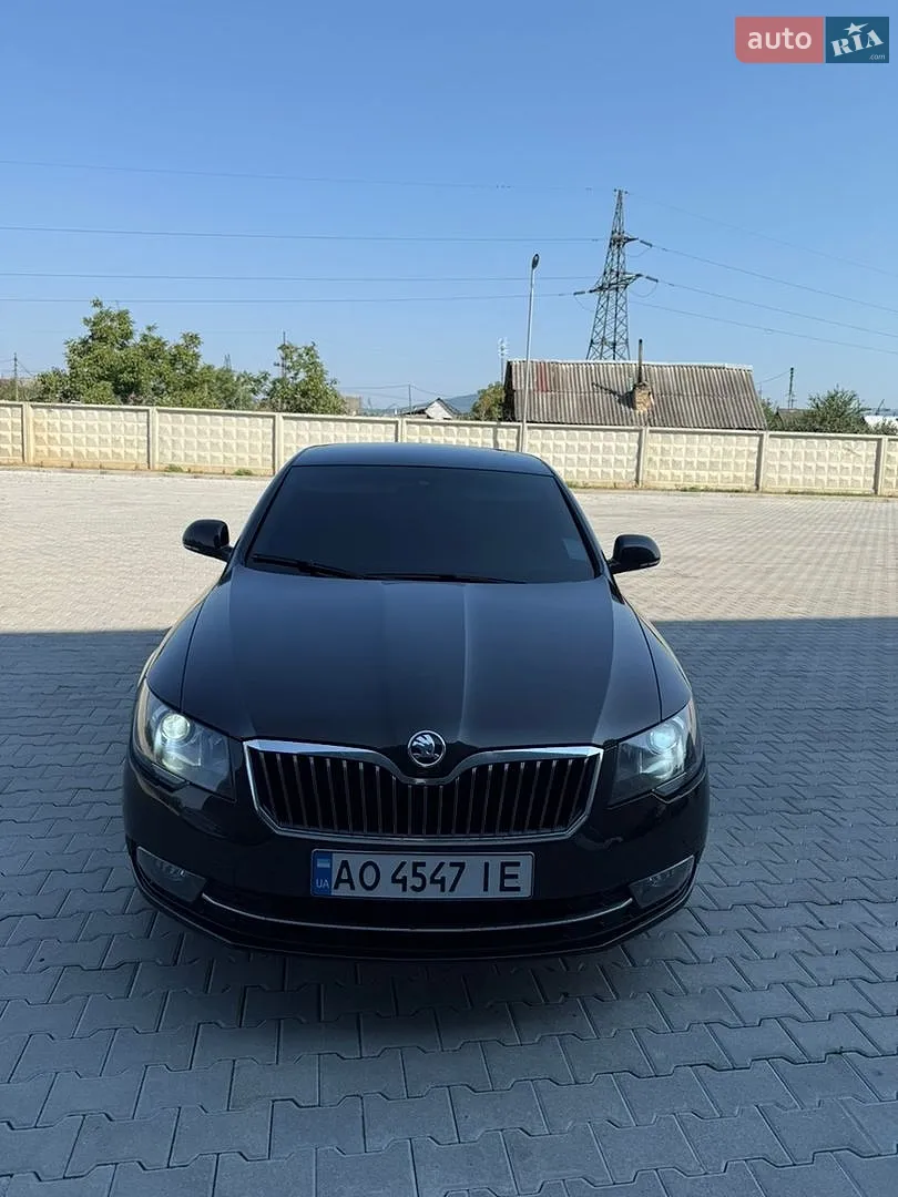 2015 Skoda Superb - фото 1