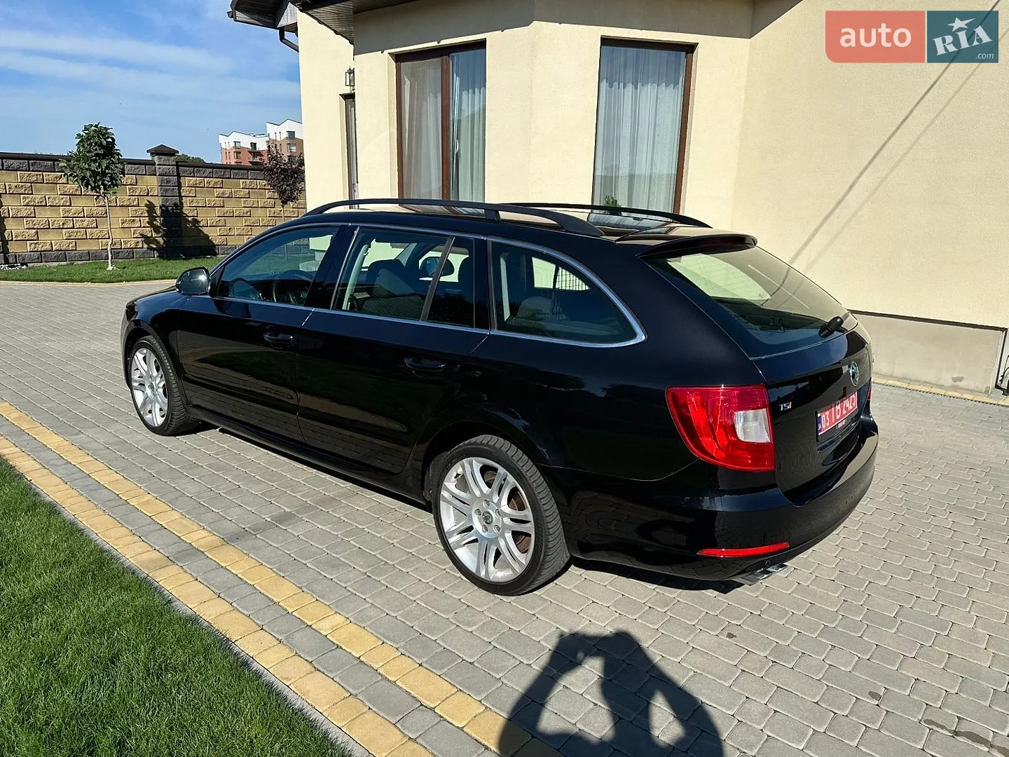 2011 Skoda Superb - мініатюра 11