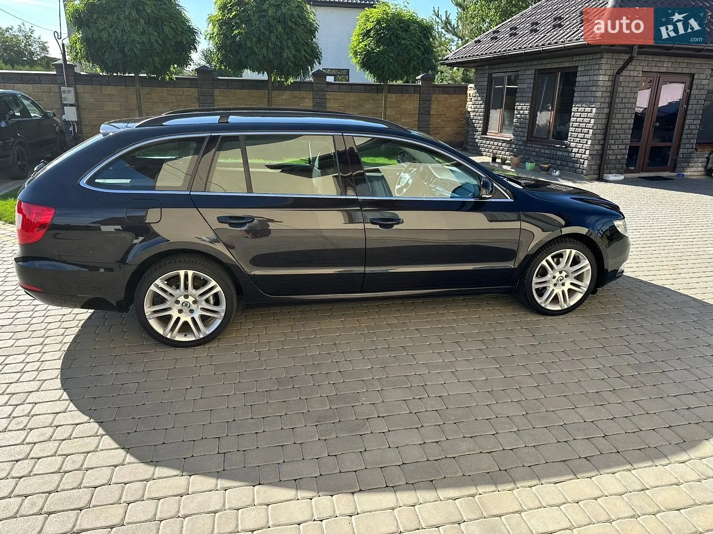 2011 Skoda Superb - мініатюра 14