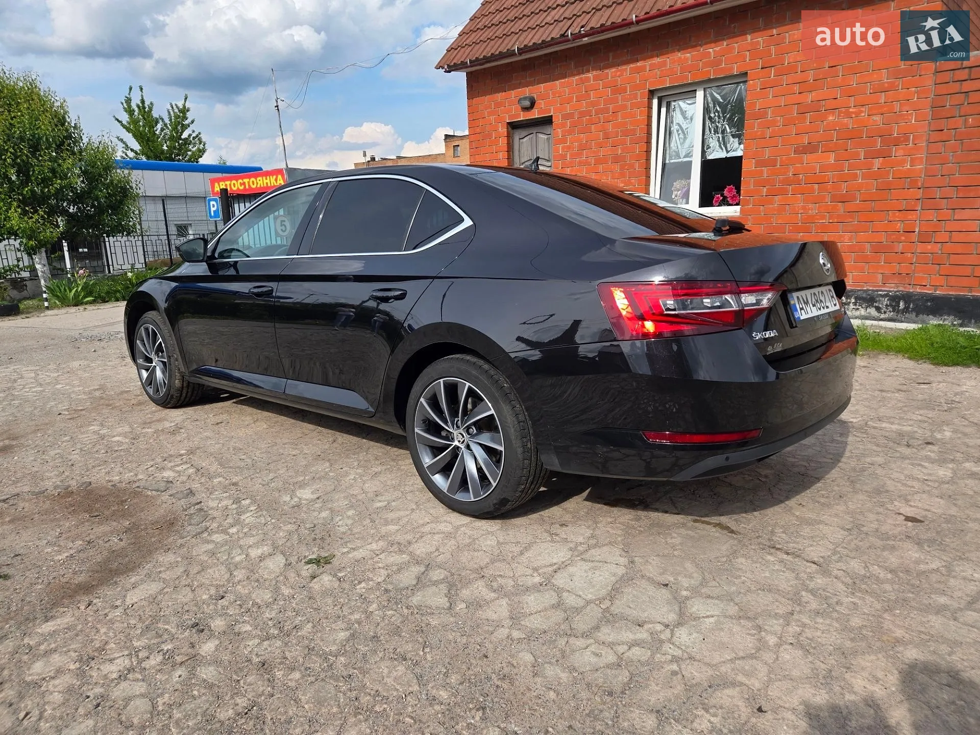 2018 Skoda Superb - мініатюра 2