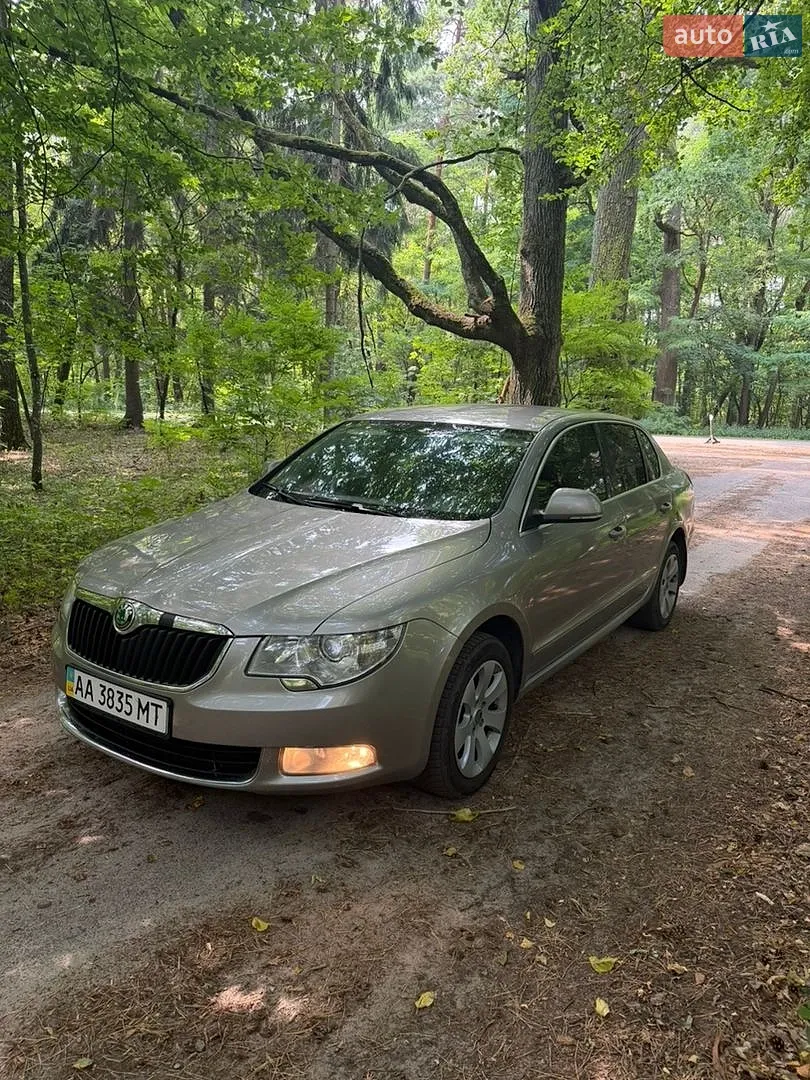 2011 Skoda Superb - мініатюра 5