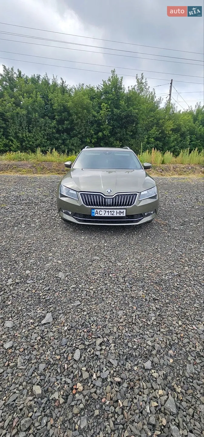 2016 Skoda Superb - мініатюра 12