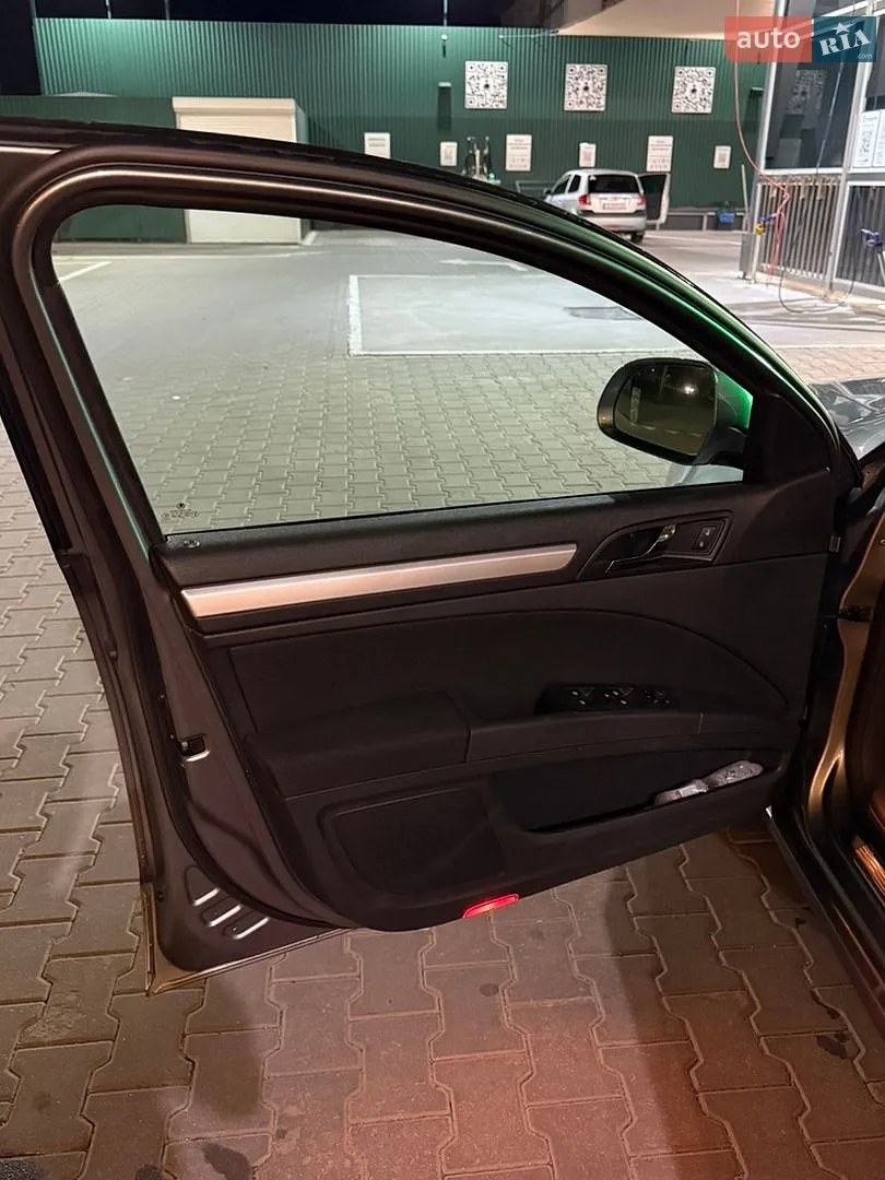 2011 Skoda Superb - мініатюра 23