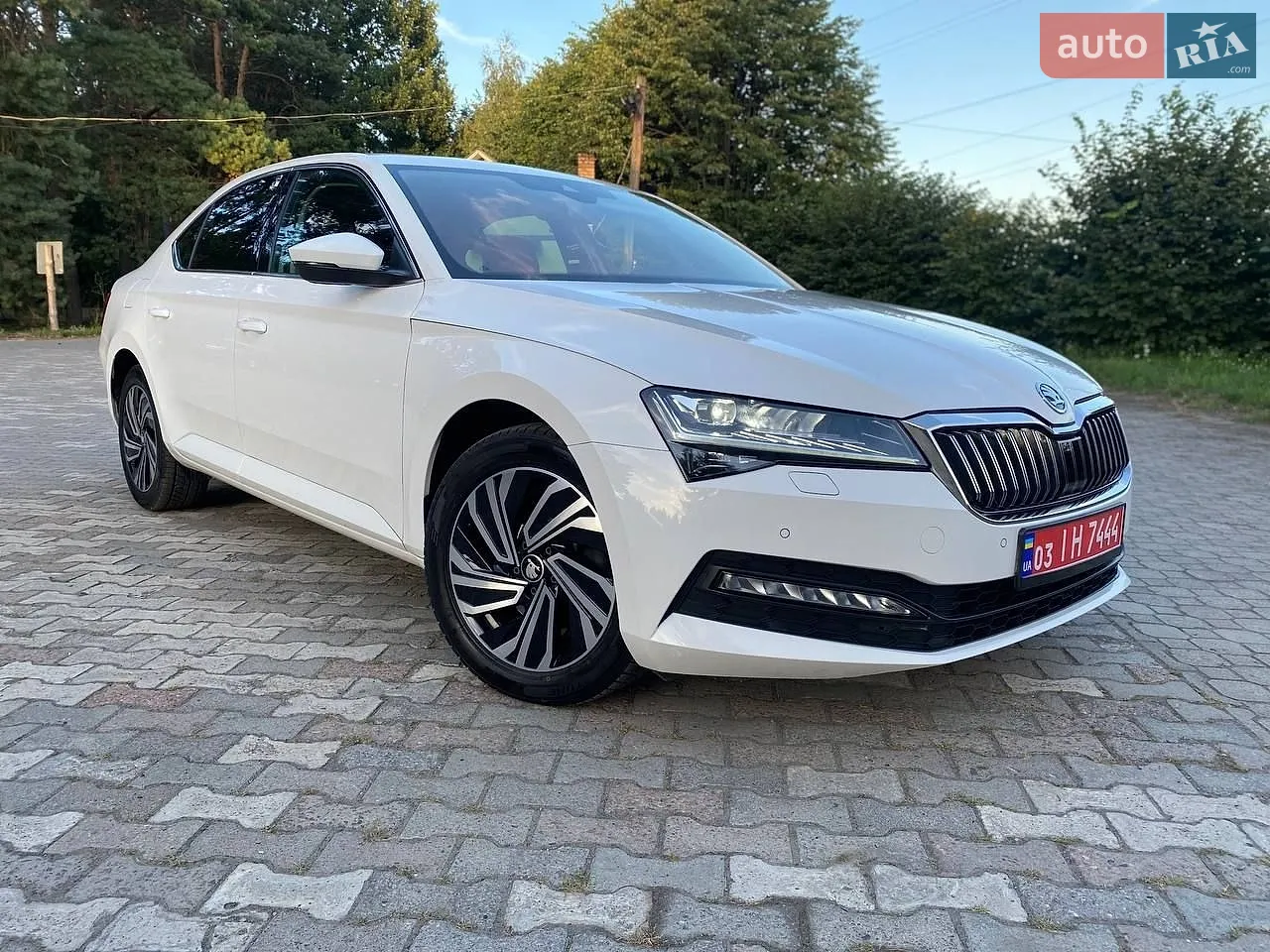 2019 Skoda Superb - мініатюра 4