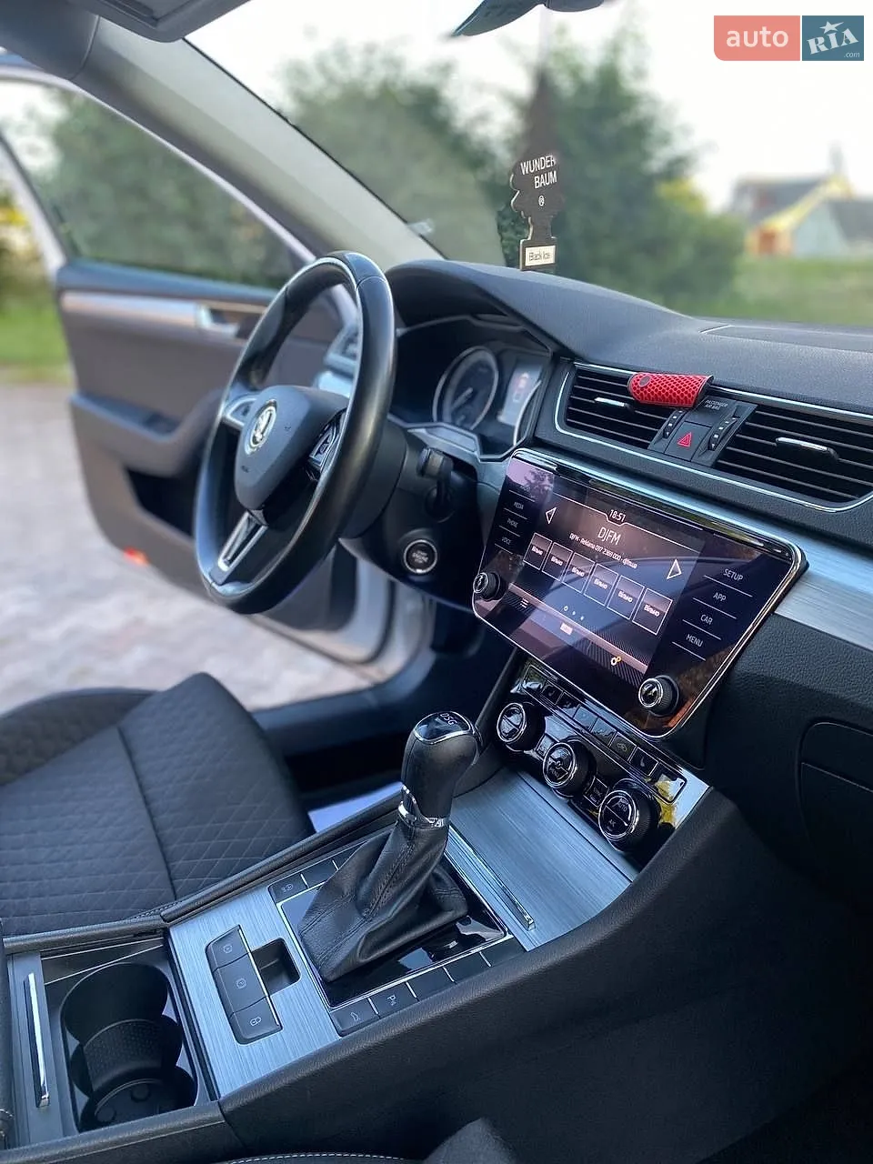 2019 Skoda Superb - мініатюра 36