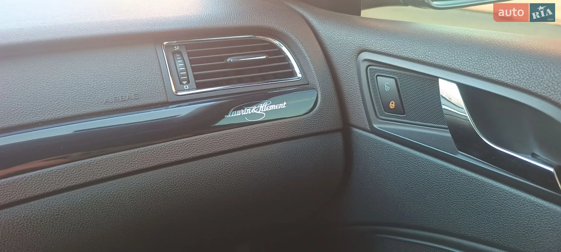 2012 Skoda Superb - мініатюра 27