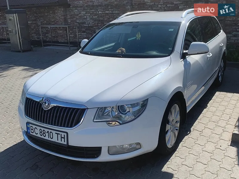 Skoda Superb 2011