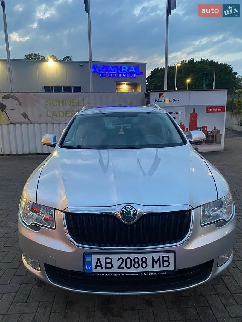 2011 Skoda Superb - мініатюра 18