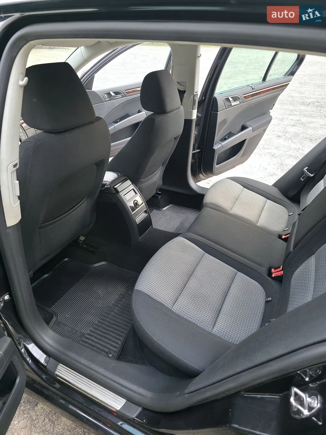 2011 Skoda Superb - мініатюра 21