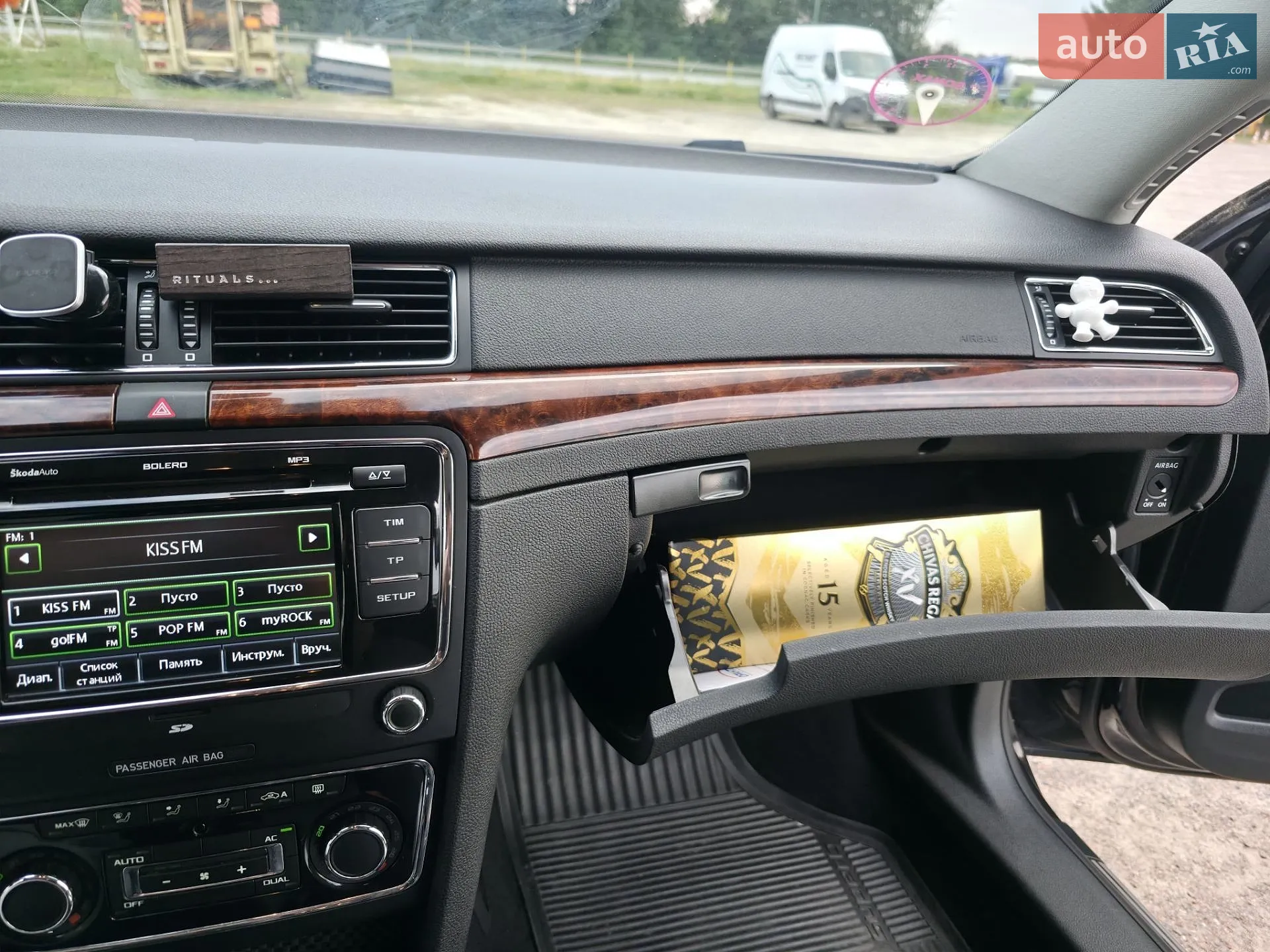 2011 Skoda Superb - мініатюра 23
