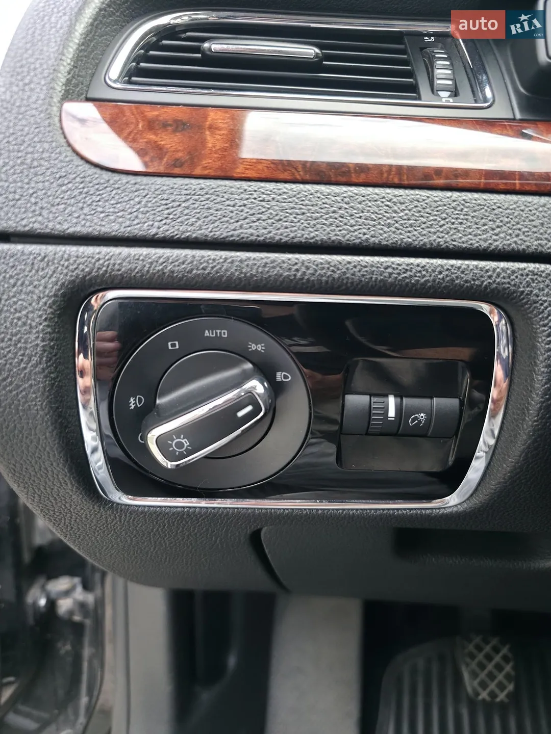 2011 Skoda Superb - мініатюра 24