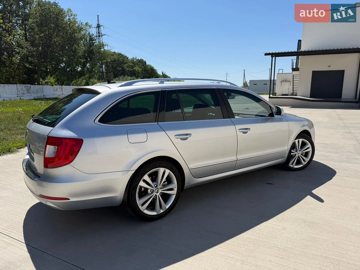 2011 Skoda Superb - мініатюра 6