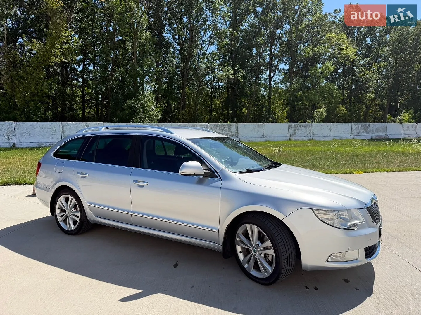 2011 Skoda Superb - мініатюра 7