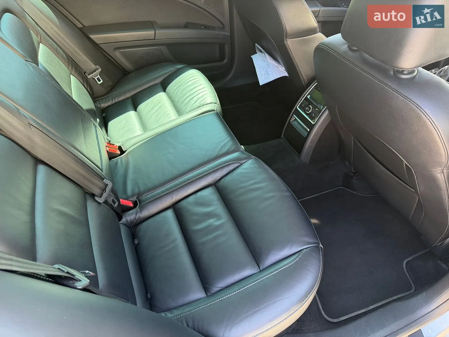 2011 Skoda Superb - мініатюра 9