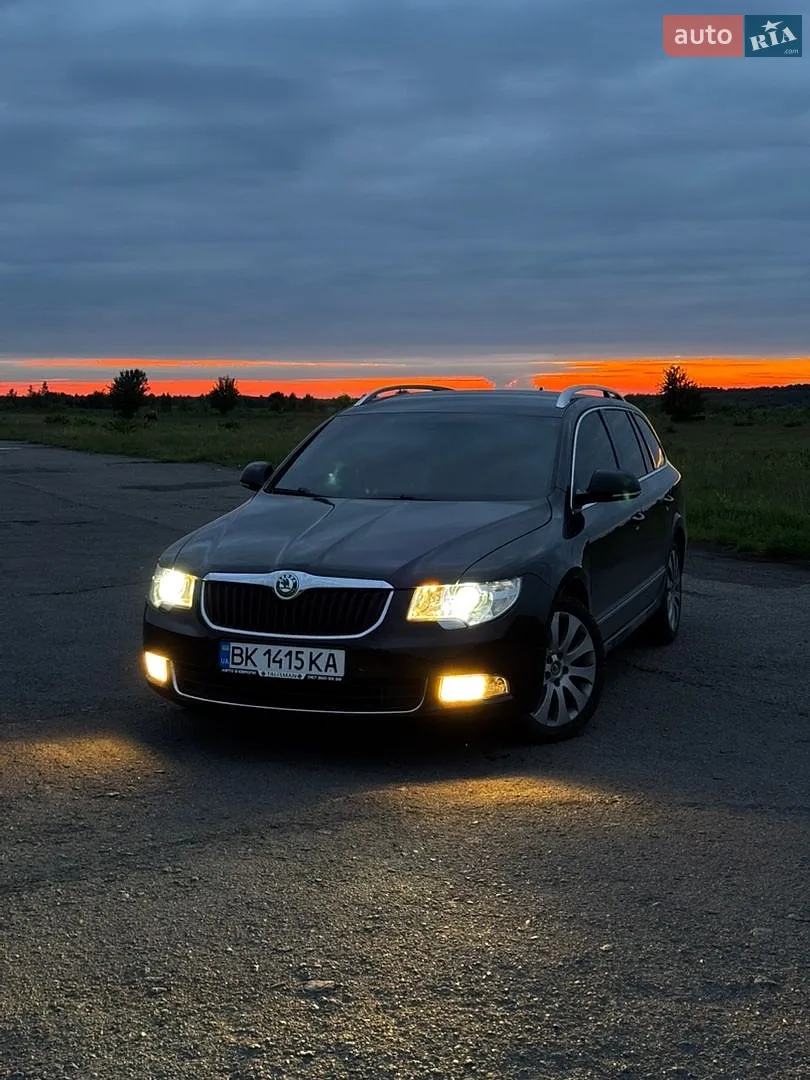 2011 Skoda Superb - фото 1
