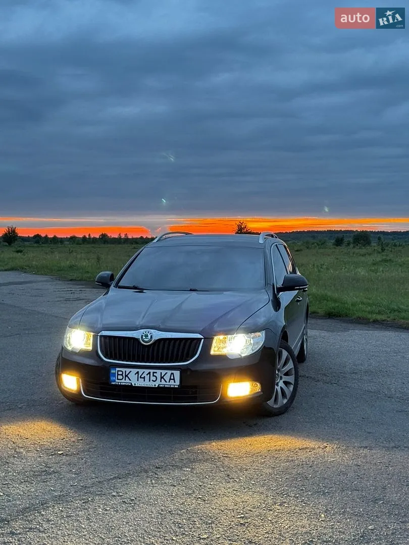 2011 Skoda Superb - мініатюра 2