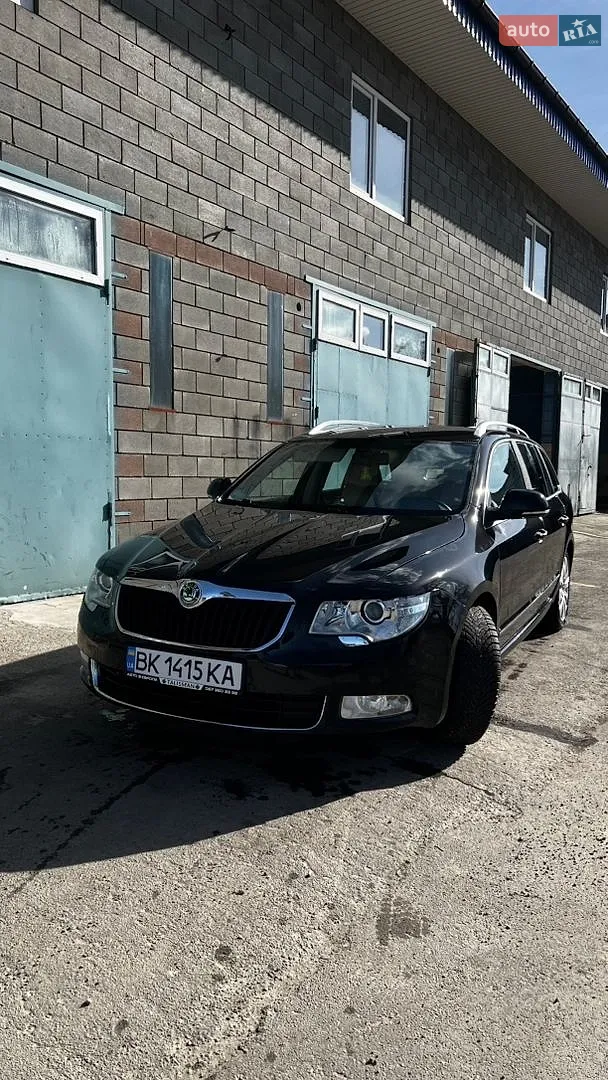 2011 Skoda Superb - мініатюра 8