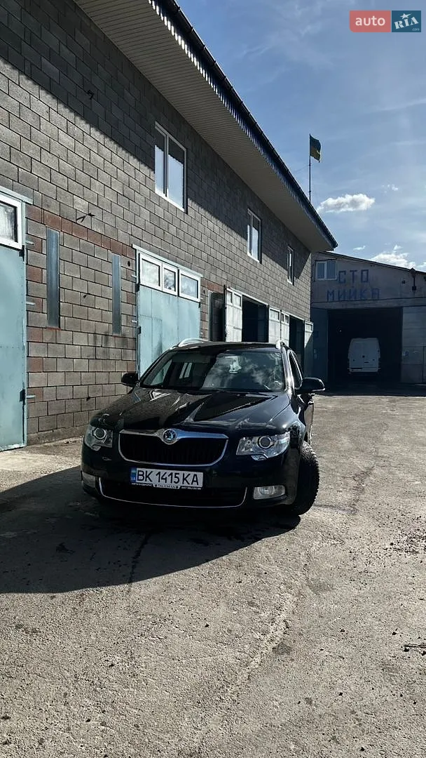 2011 Skoda Superb - мініатюра 11