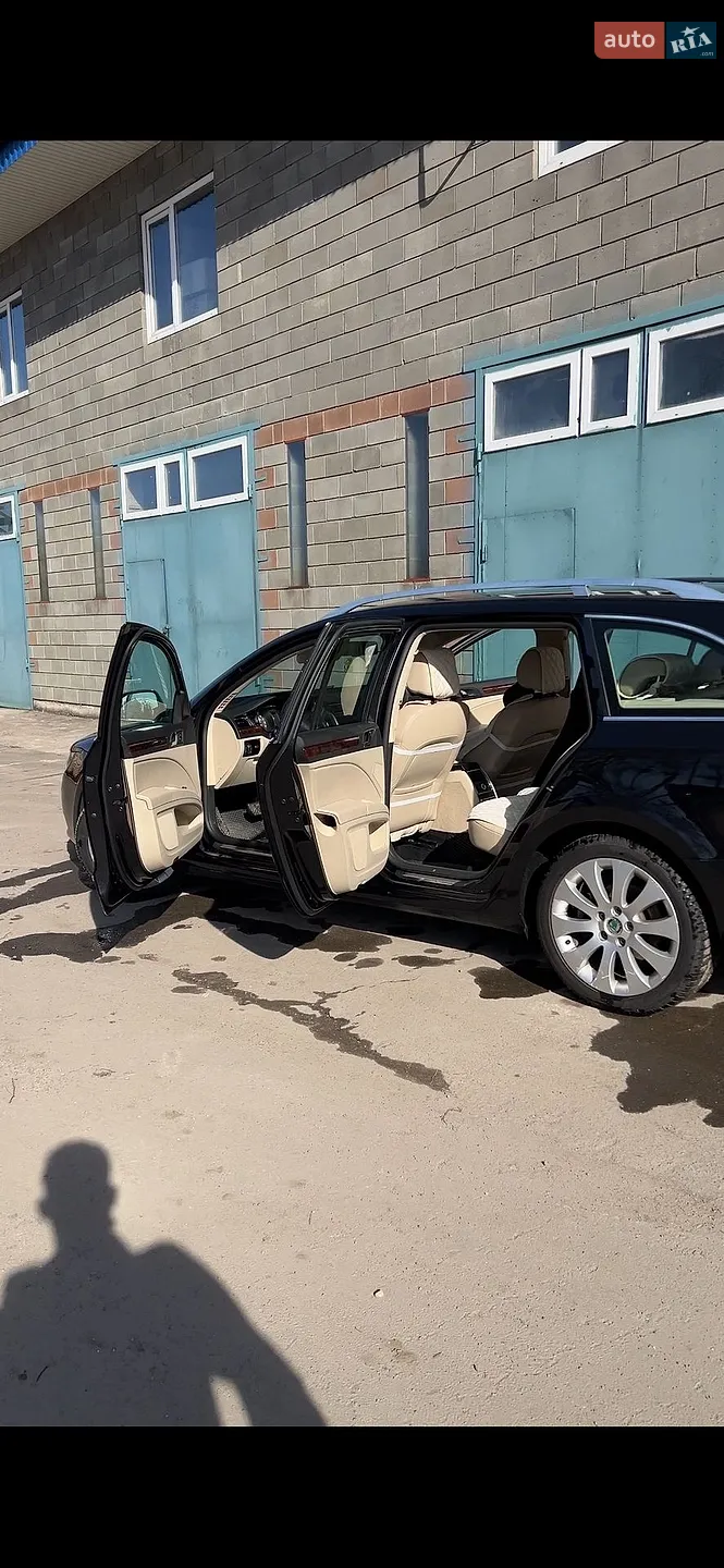 2011 Skoda Superb - мініатюра 27