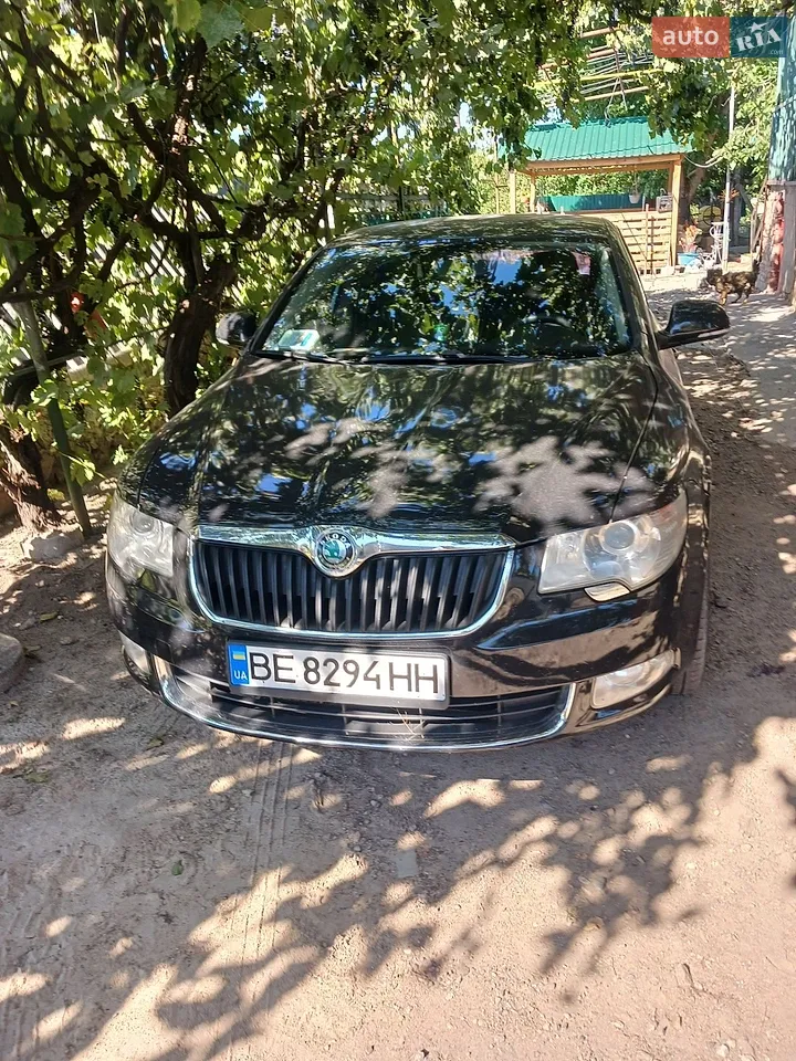 2010 Skoda Superb - мініатюра 12