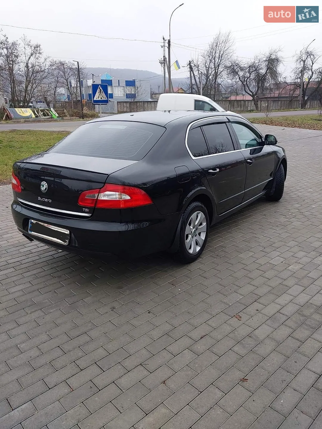 2011 Skoda Superb - мініатюра 3