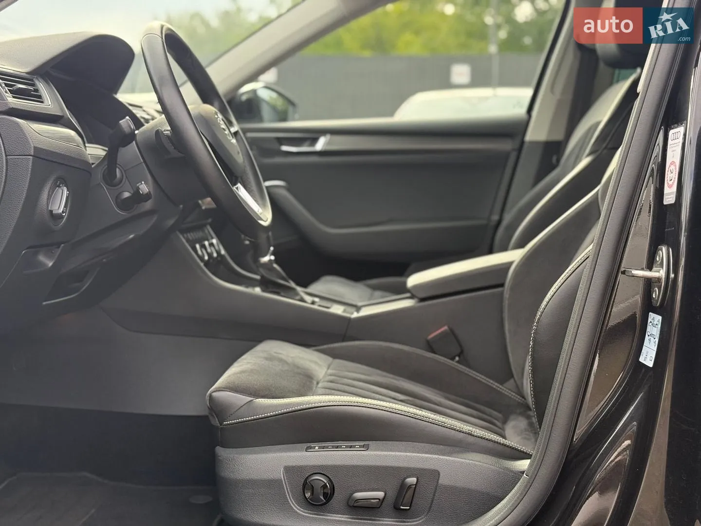 2020 Skoda Superb - мініатюра 24