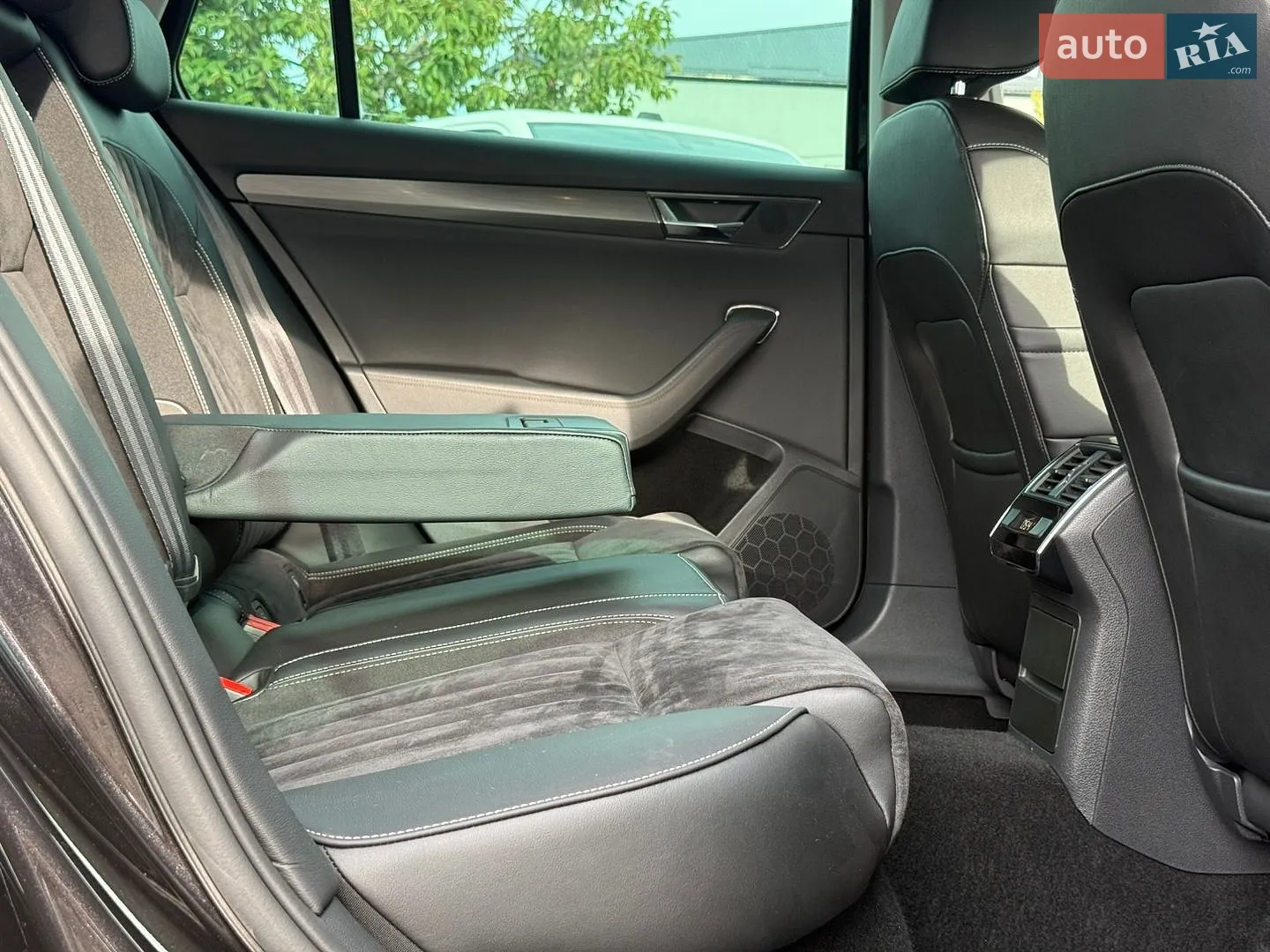 2020 Skoda Superb - мініатюра 43
